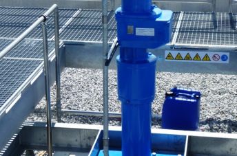 Ampliación de la instalación de tratamiento de aguas residuales de una quesería de Hochland. El agitador para el nuevo digestor es un Biobull® vertical streisal tipo BIOS 34 V.
